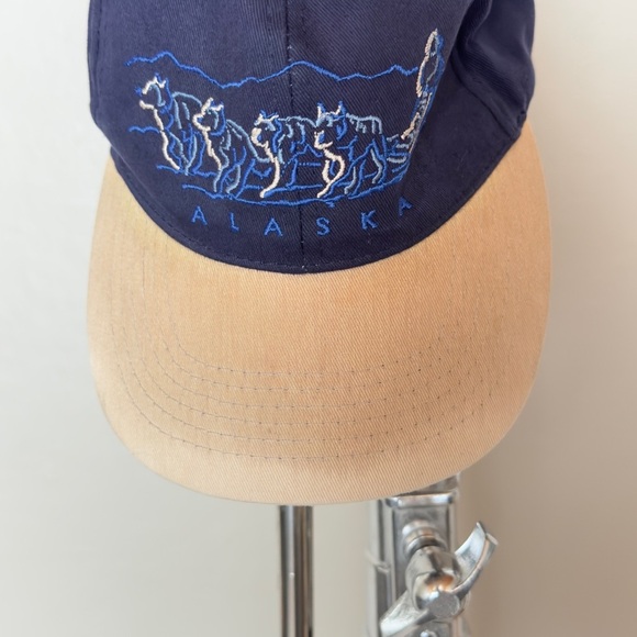 Vintage Alaska Embroidered Navy and Tan Cap - Picture 3 of 5